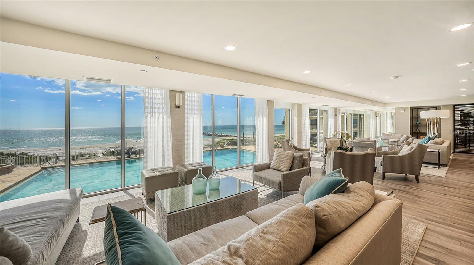 ISLANDER CLUB OF LONGBOAT - Residential