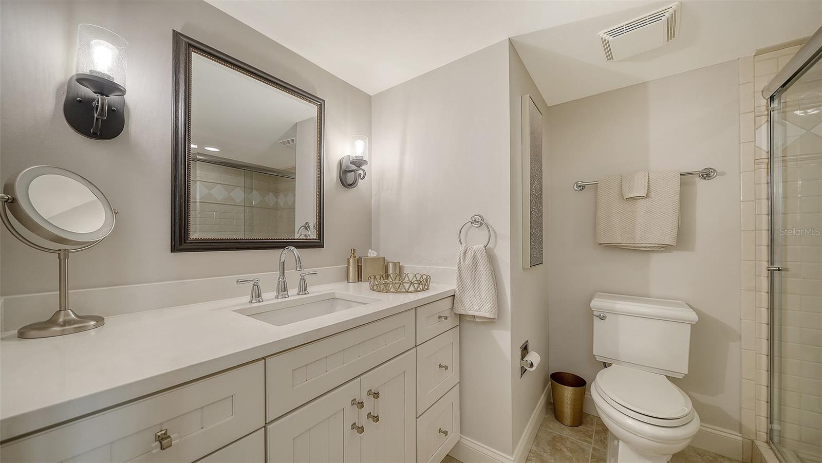 ISLANDER CLUB OF LONGBOAT - Residential