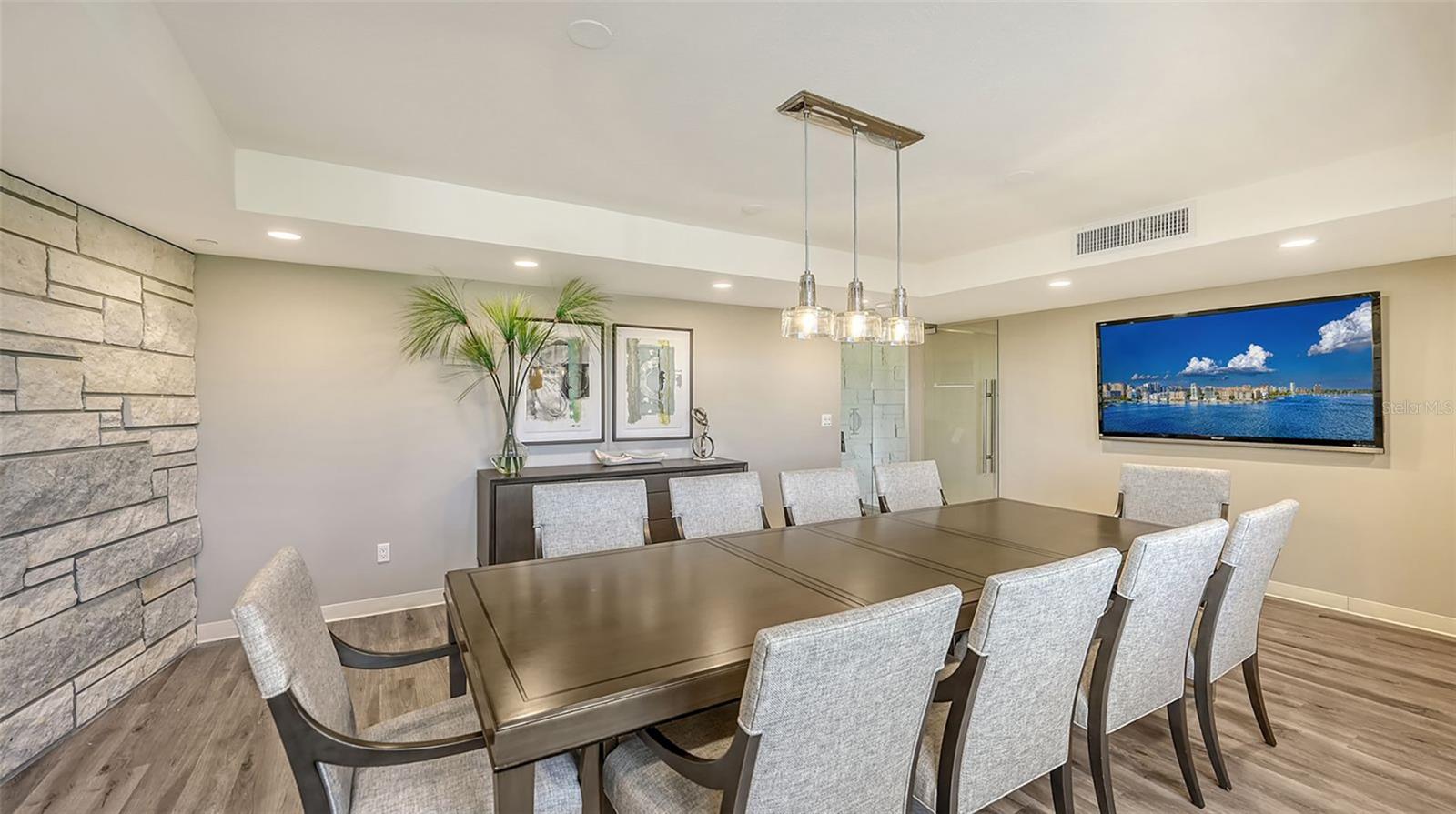 ISLANDER CLUB OF LONGBOAT - Residential