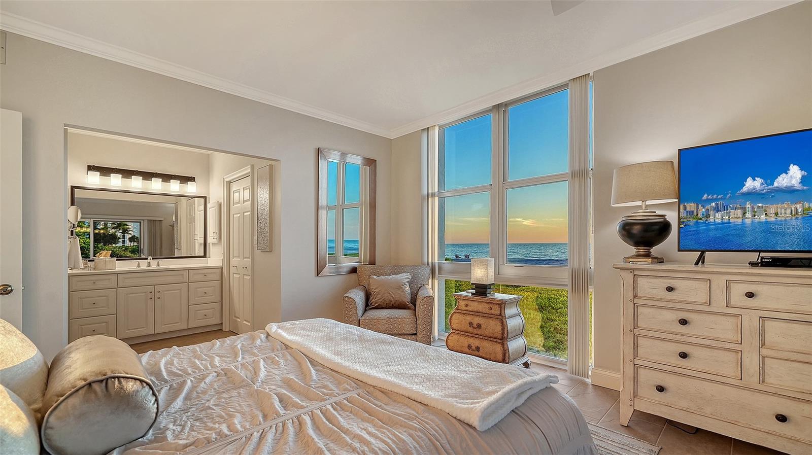 ISLANDER CLUB OF LONGBOAT - Residential