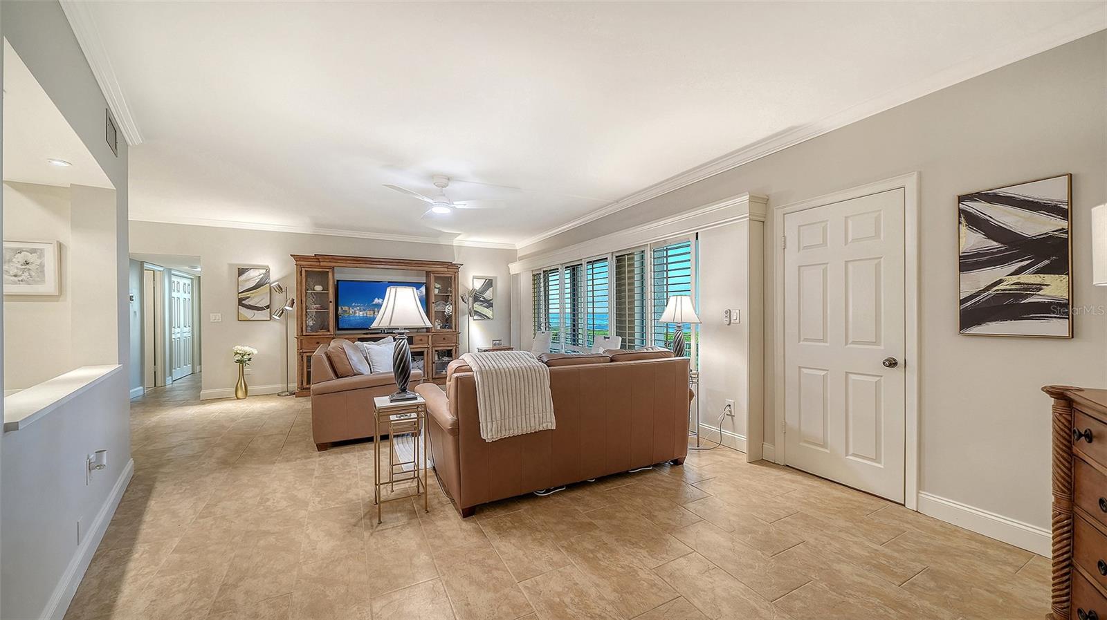 ISLANDER CLUB OF LONGBOAT - Residential