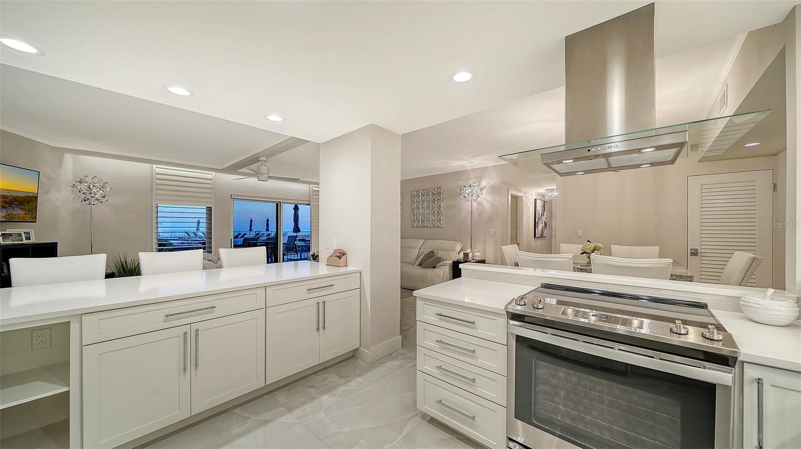 ISLANDER CLUB OF LONGBOAT - Residential