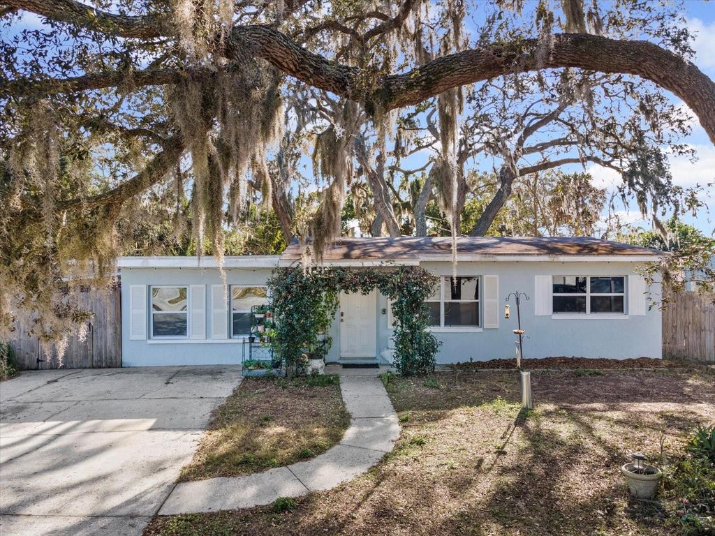 Photo of 7114 Carlow Street, New Port Richey, FL 34653 (MLS # W7882054)