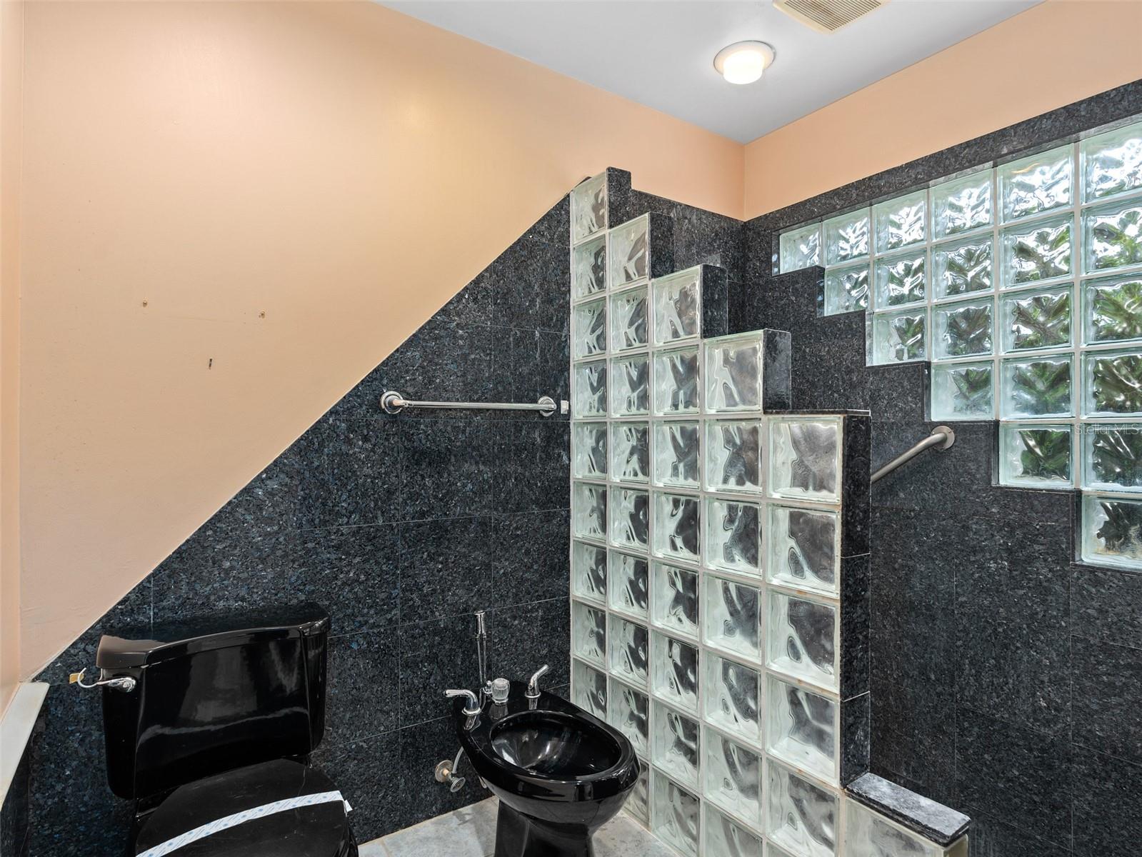 TUSCANY PLACE FIRST ADD - Residential