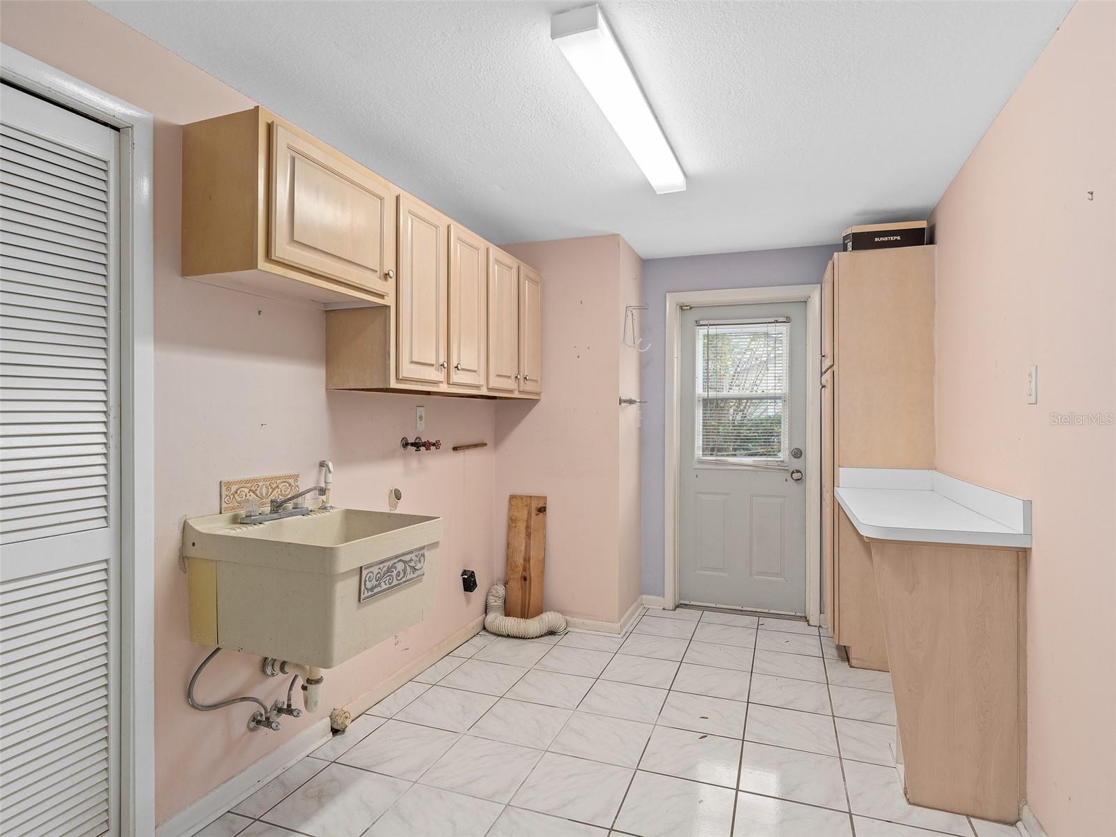 TUSCANY PLACE FIRST ADD - Residential