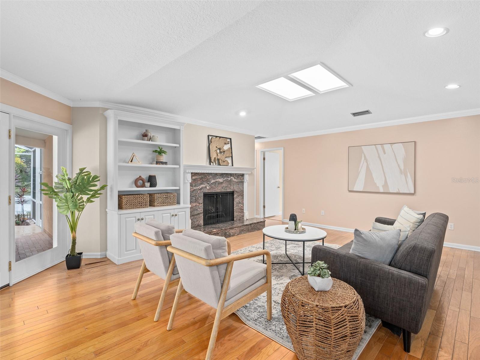 TUSCANY PLACE FIRST ADD - Residential