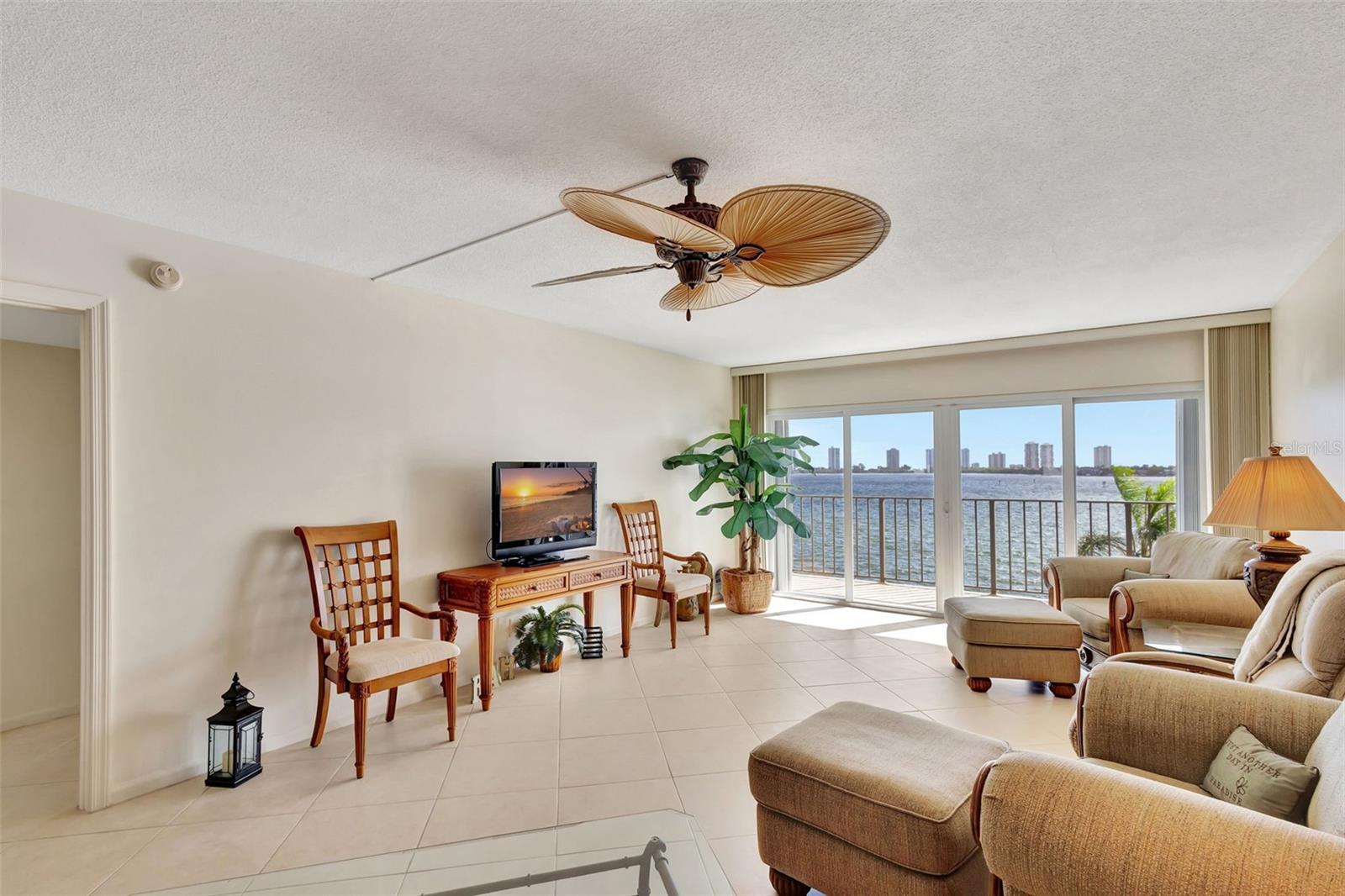 801 LAKE SHORE DRIVE 403