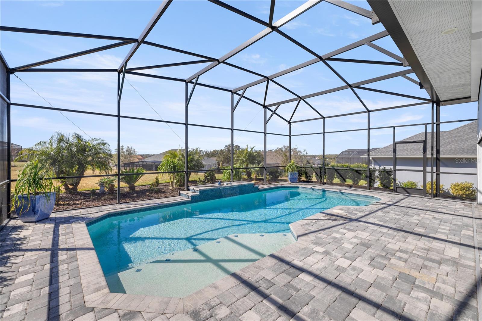 5141 GREENS DRIVE