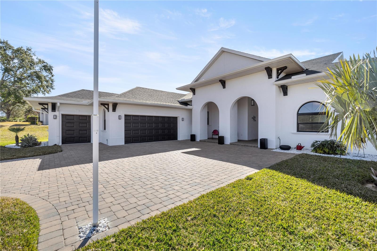 5141 GREENS DRIVE