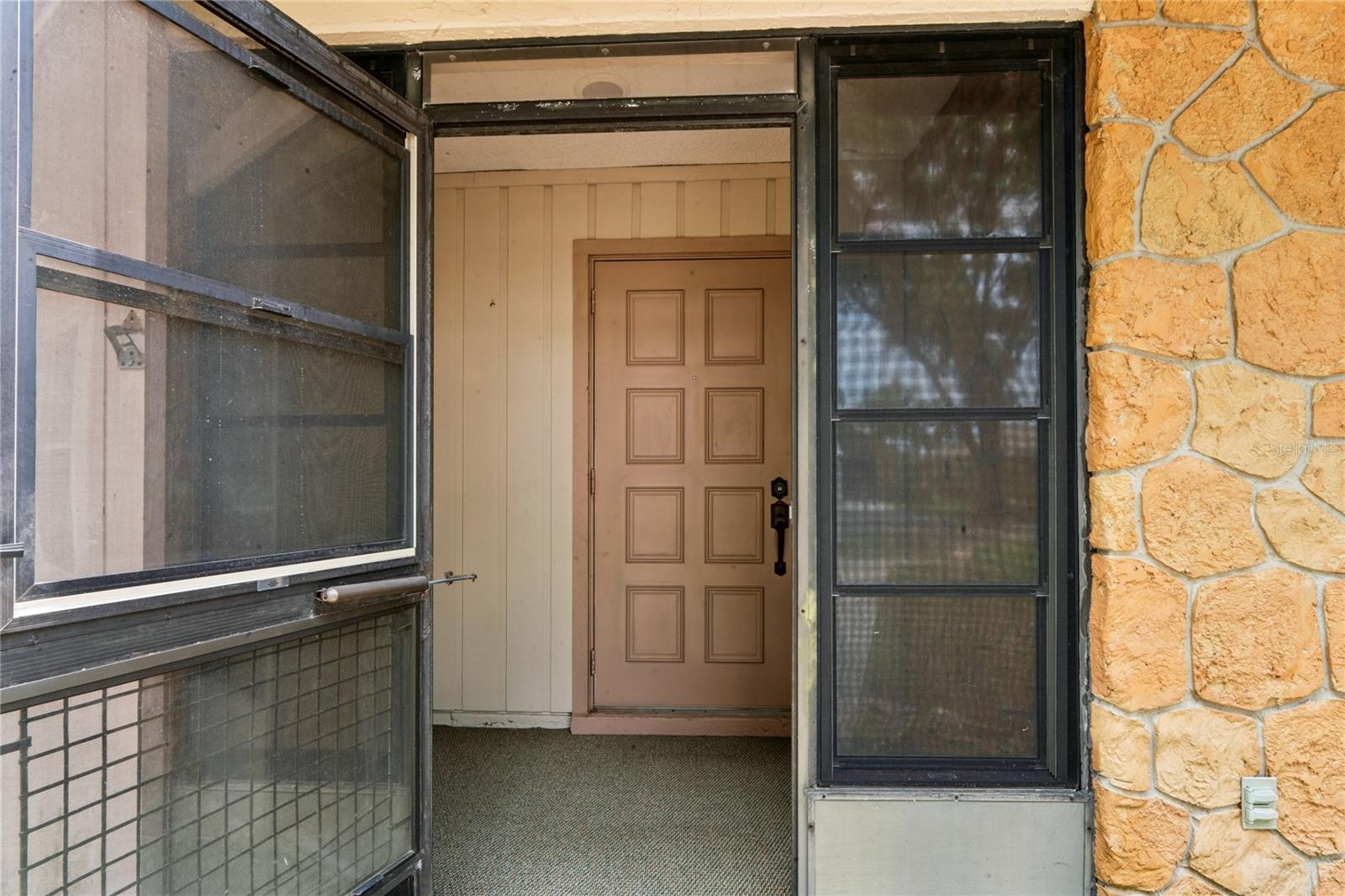 1603 GLENGARRY DRIVE