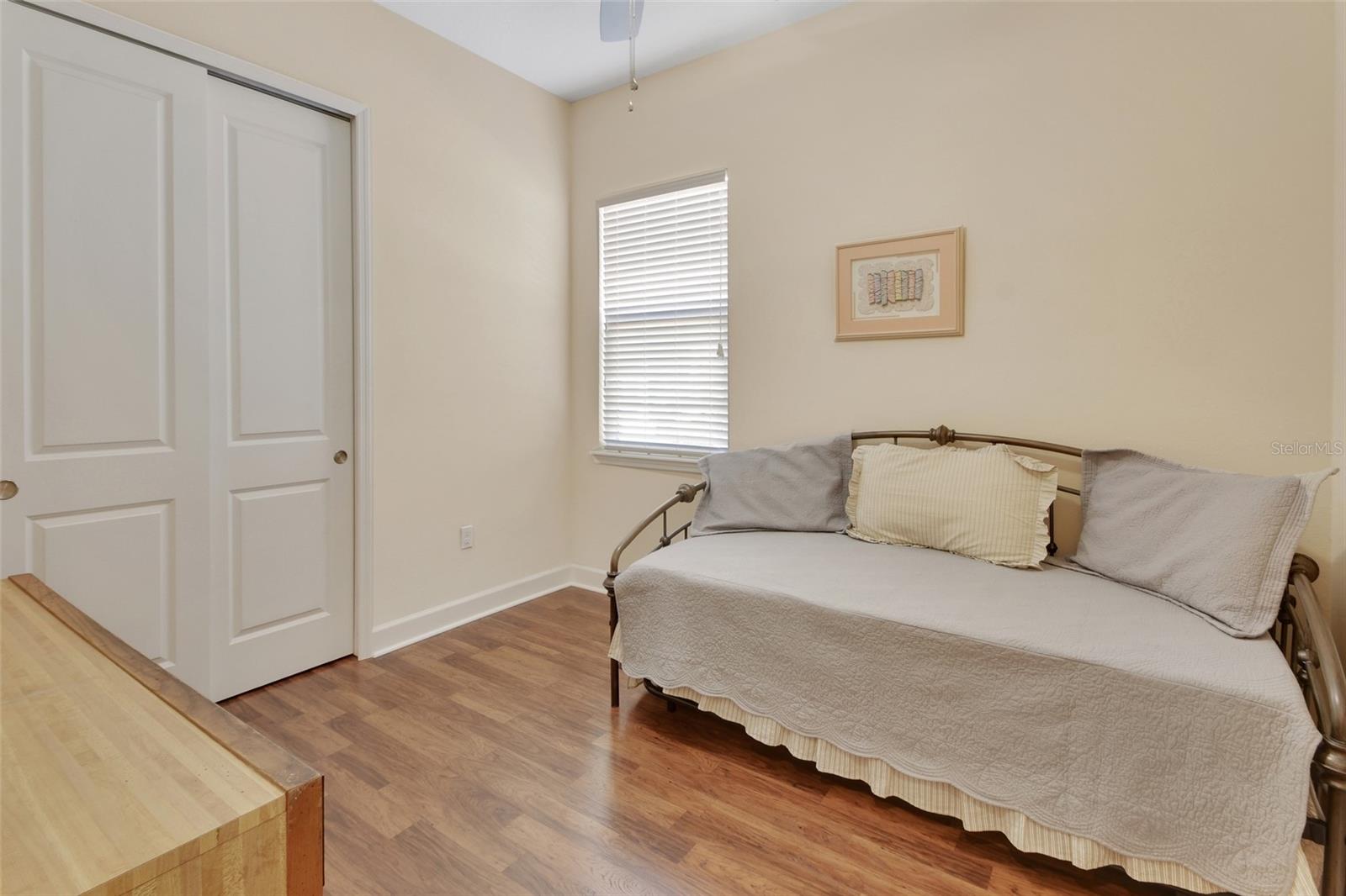 VICTORIA PARK INC 5 NE - Residential