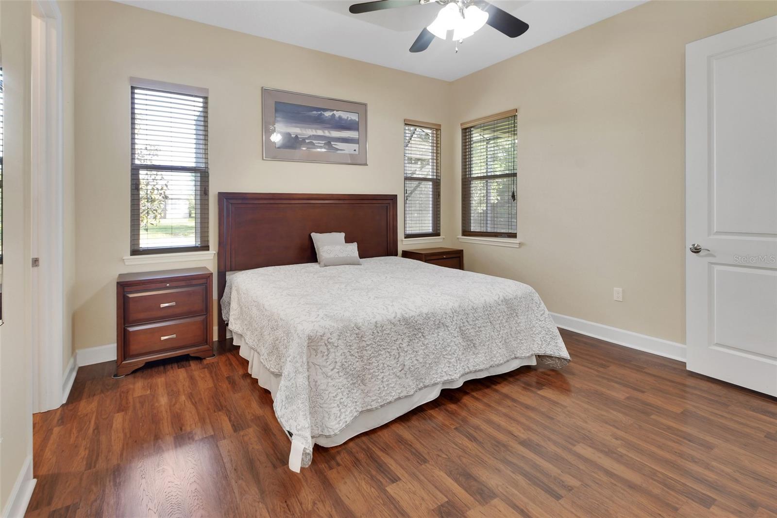 VICTORIA PARK INC 5 NE - Residential