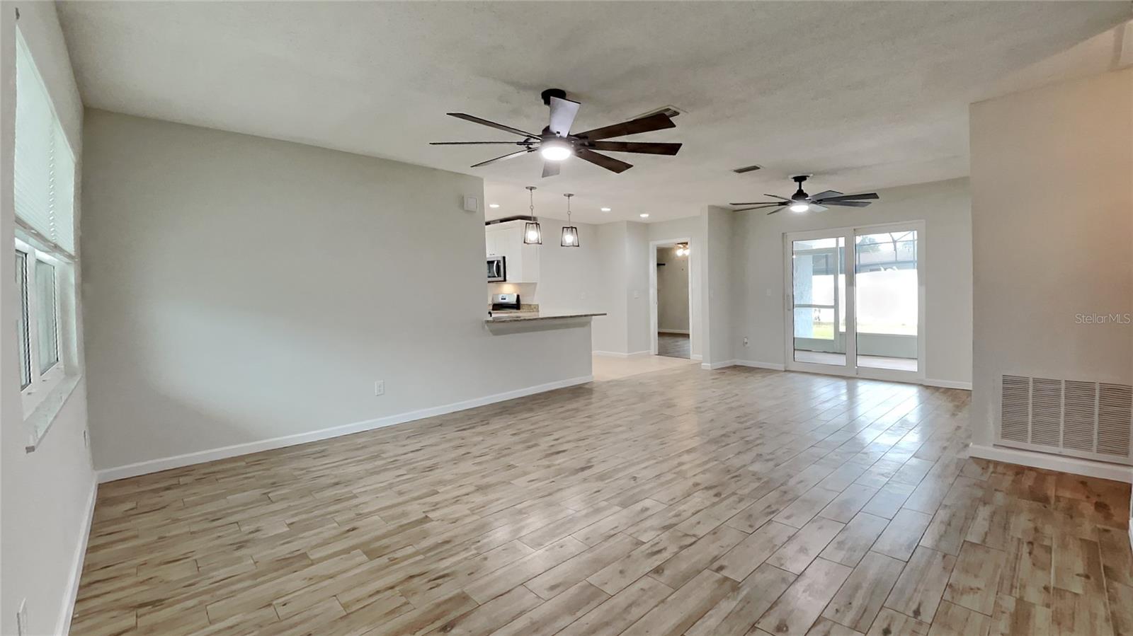 1701 HIBISCUS CIRCLE S