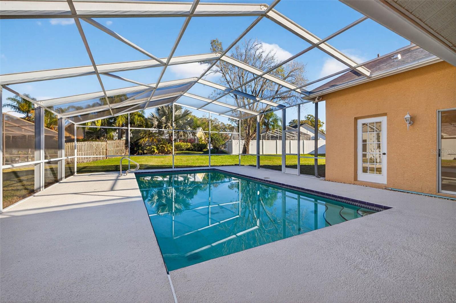 PIPERS MEADOW - Residential