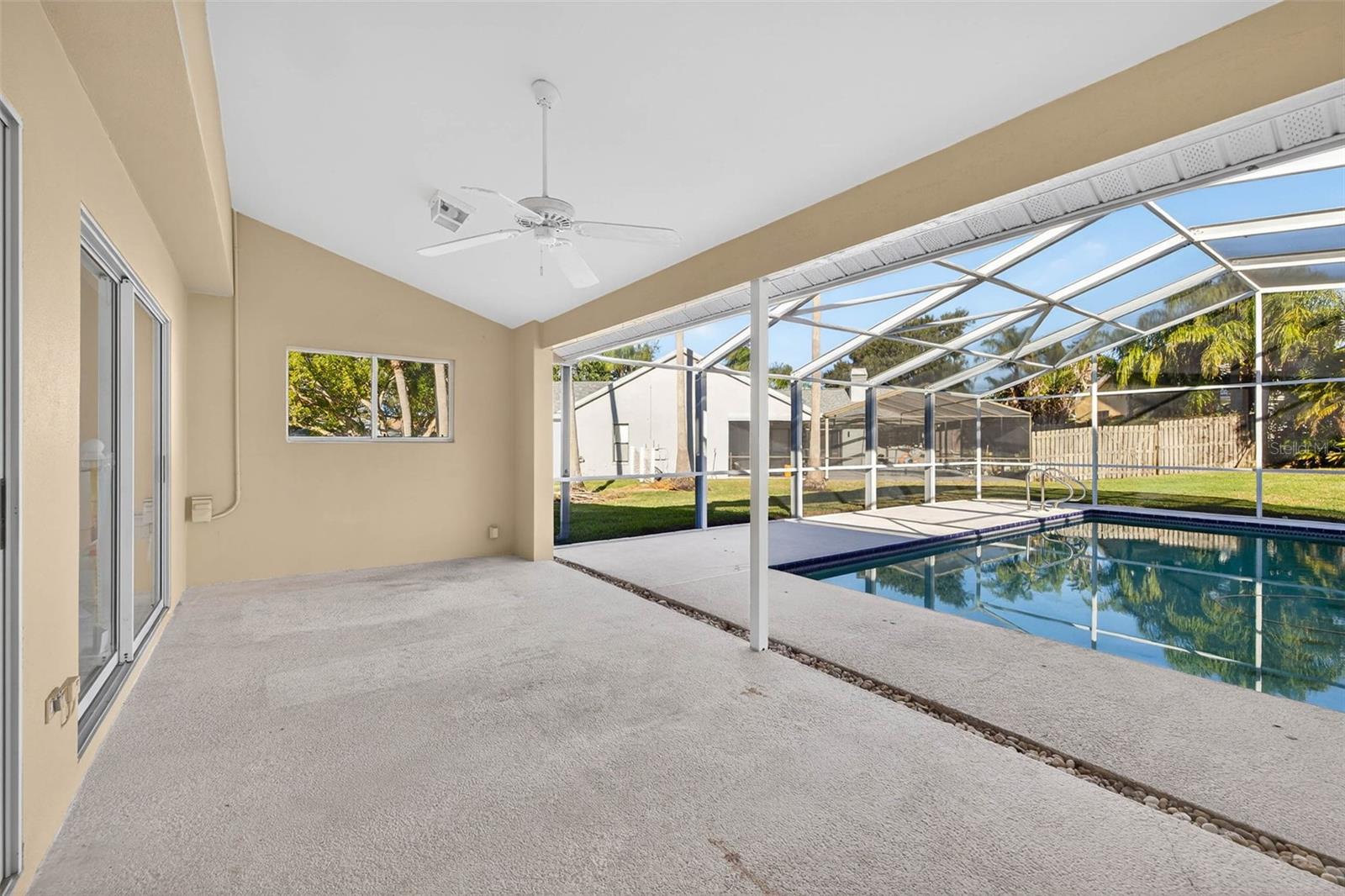 PIPERS MEADOW - Residential