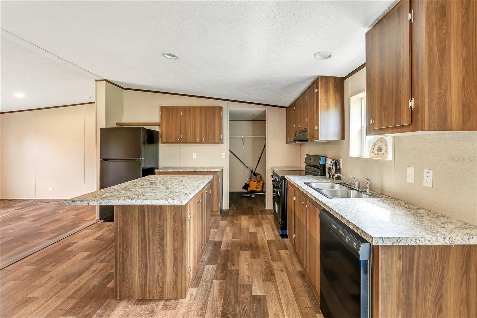 S L & I C - Residential