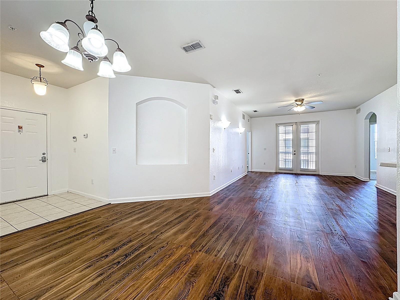FLORA RIDGE CONDO PH 4 BLDG 8 - Residential