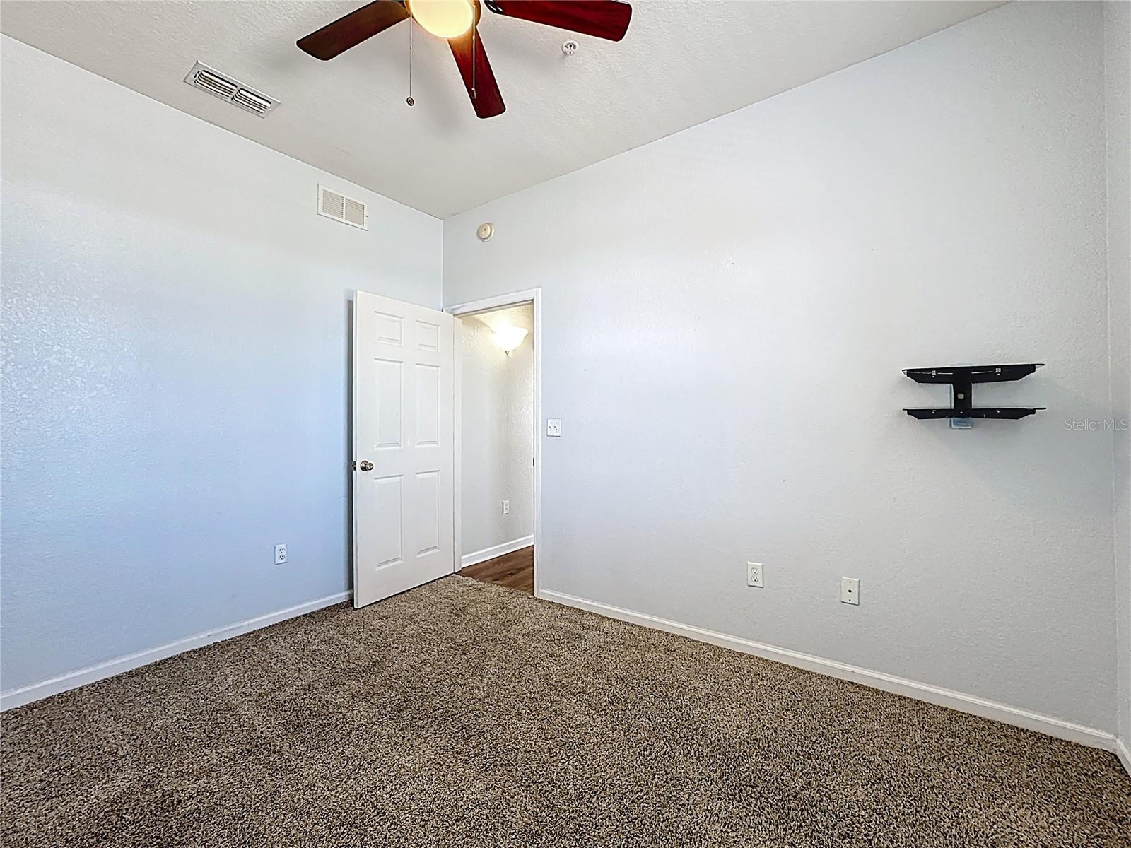 FLORA RIDGE CONDO PH 4 BLDG 8 - Residential