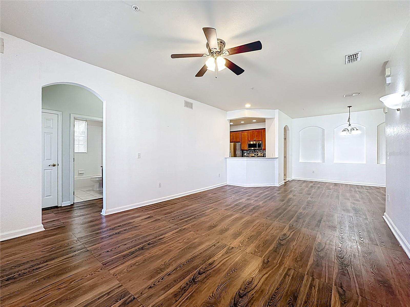 FLORA RIDGE CONDO PH 4 BLDG 8 - Residential