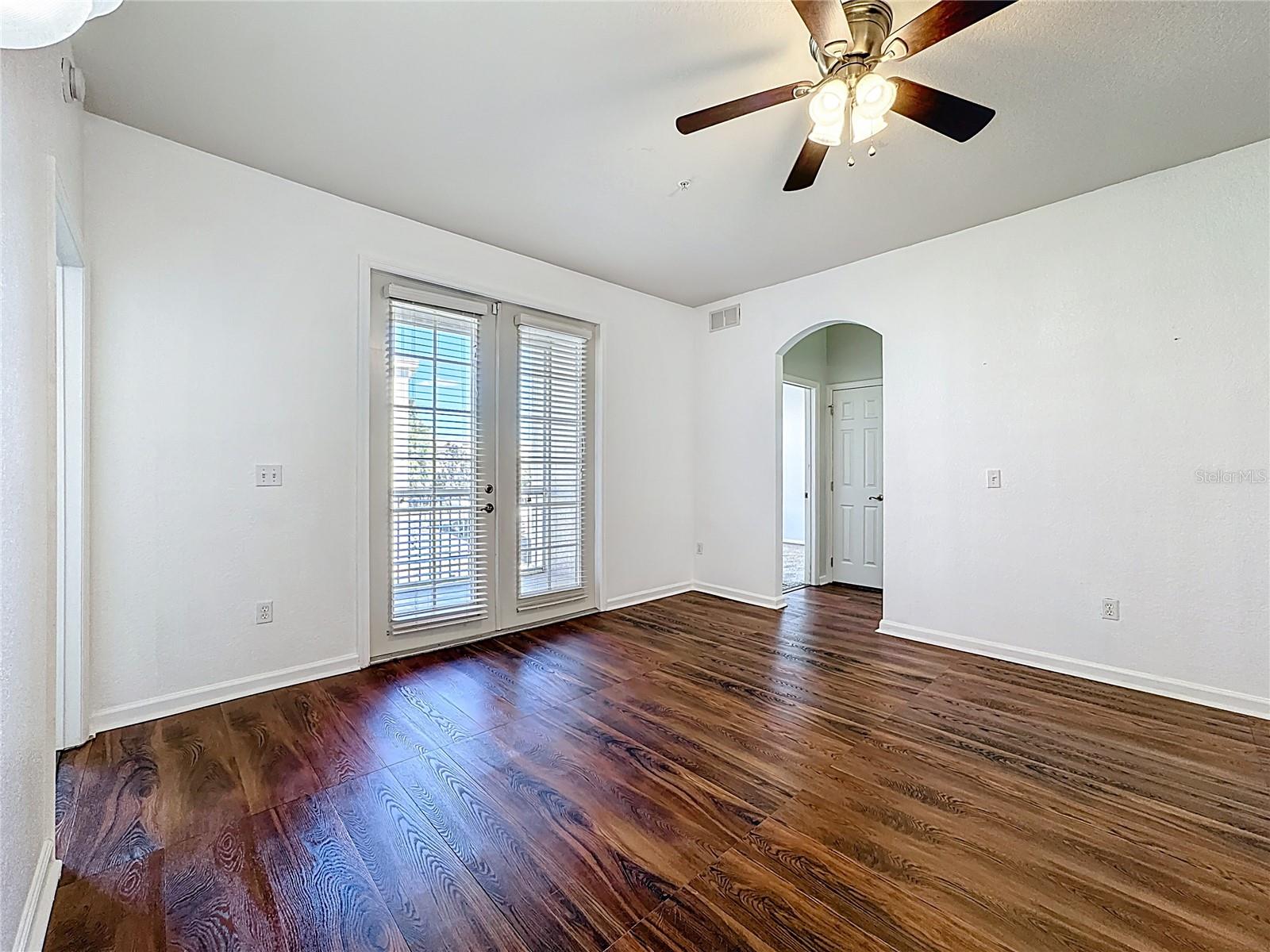 FLORA RIDGE CONDO PH 4 BLDG 8 - Residential