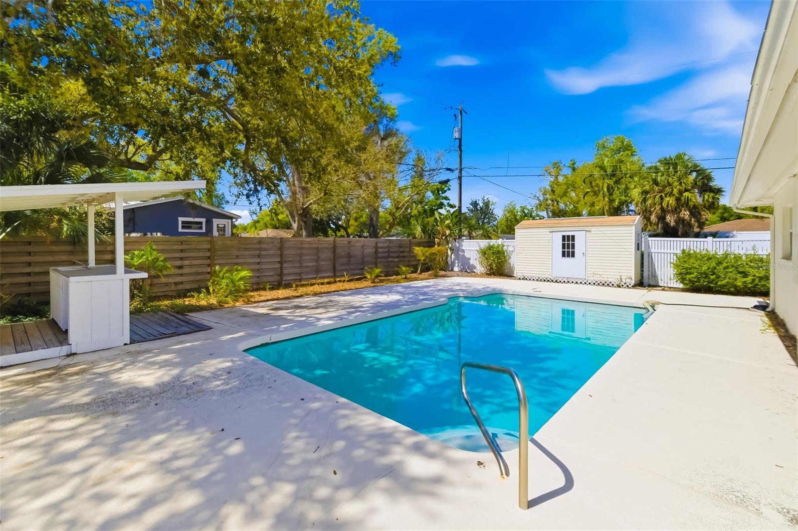 PEACEFUL VISTA HOMES - Residential