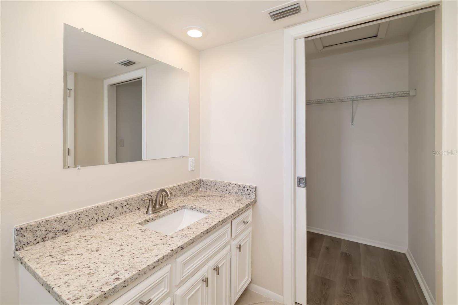 PEACEFUL VISTA HOMES - Residential