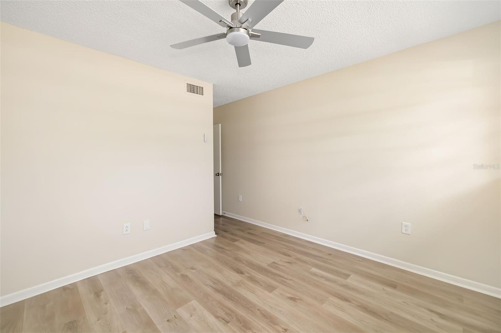 PEACEFUL VISTA HOMES - Residential