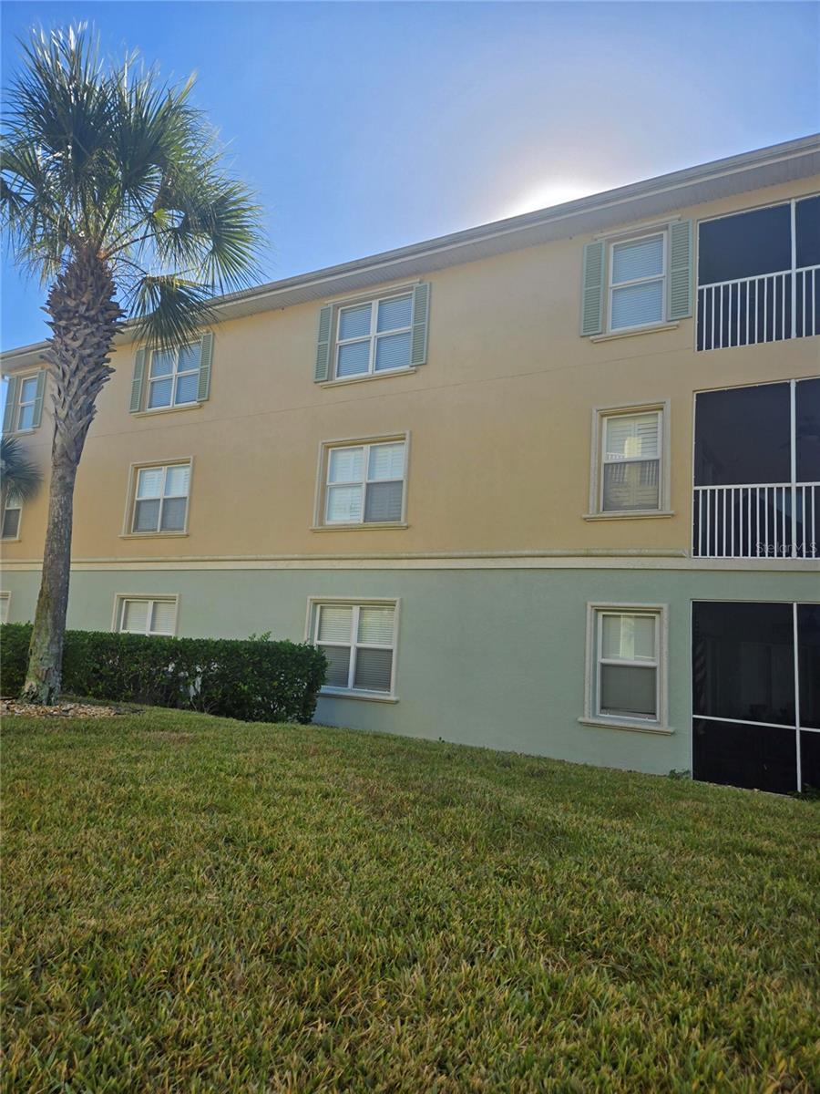 CANOPY WALK PH 10 BLDG 10 - Residential