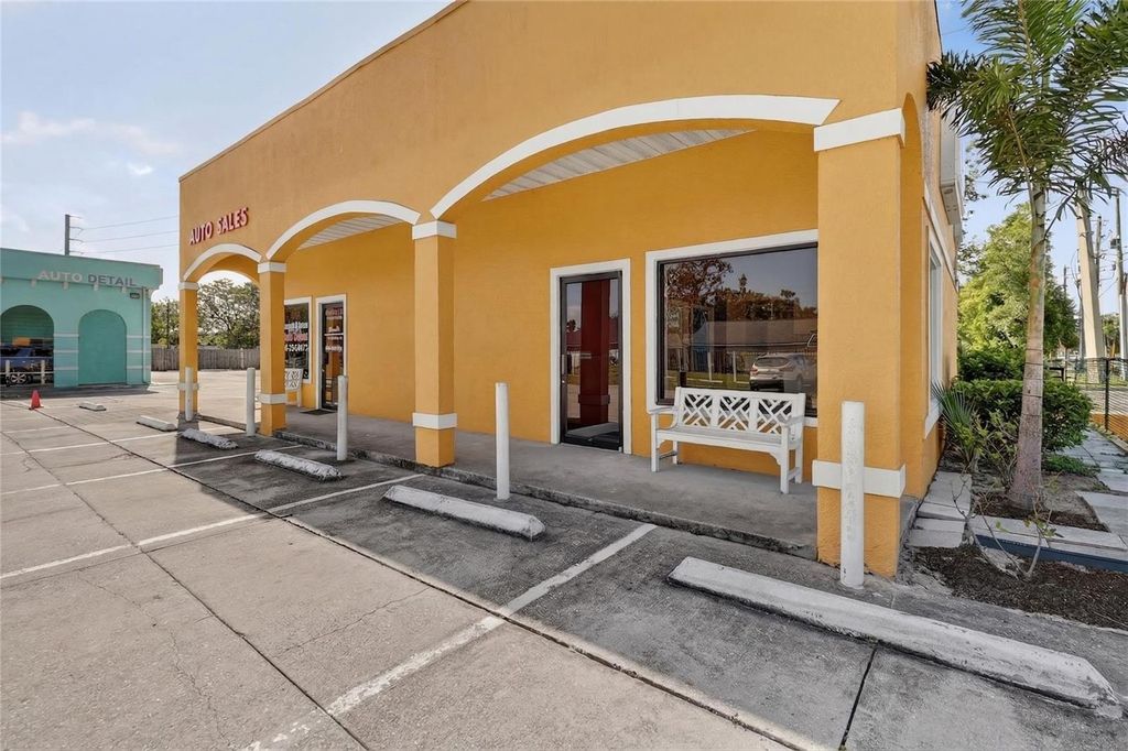 Photo of 595 9th Street, Winter Garden, FL 34787 (MLS # O6398340)