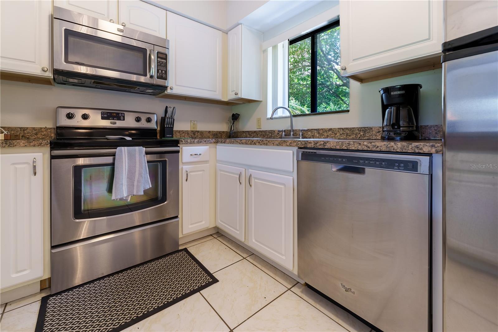 5685 ASHTON LAKES DRIVE 5685