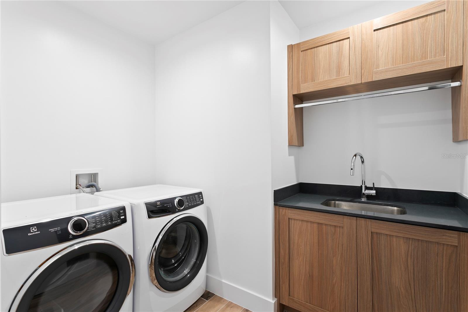 MARINA POINTE EAST - Residential