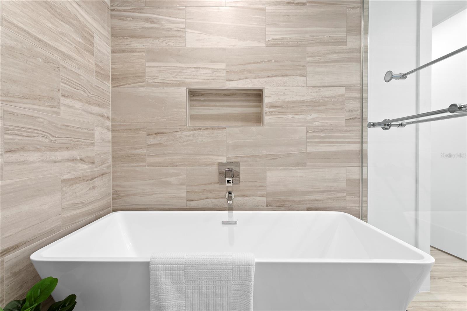 MARINA POINTE EAST - Residential