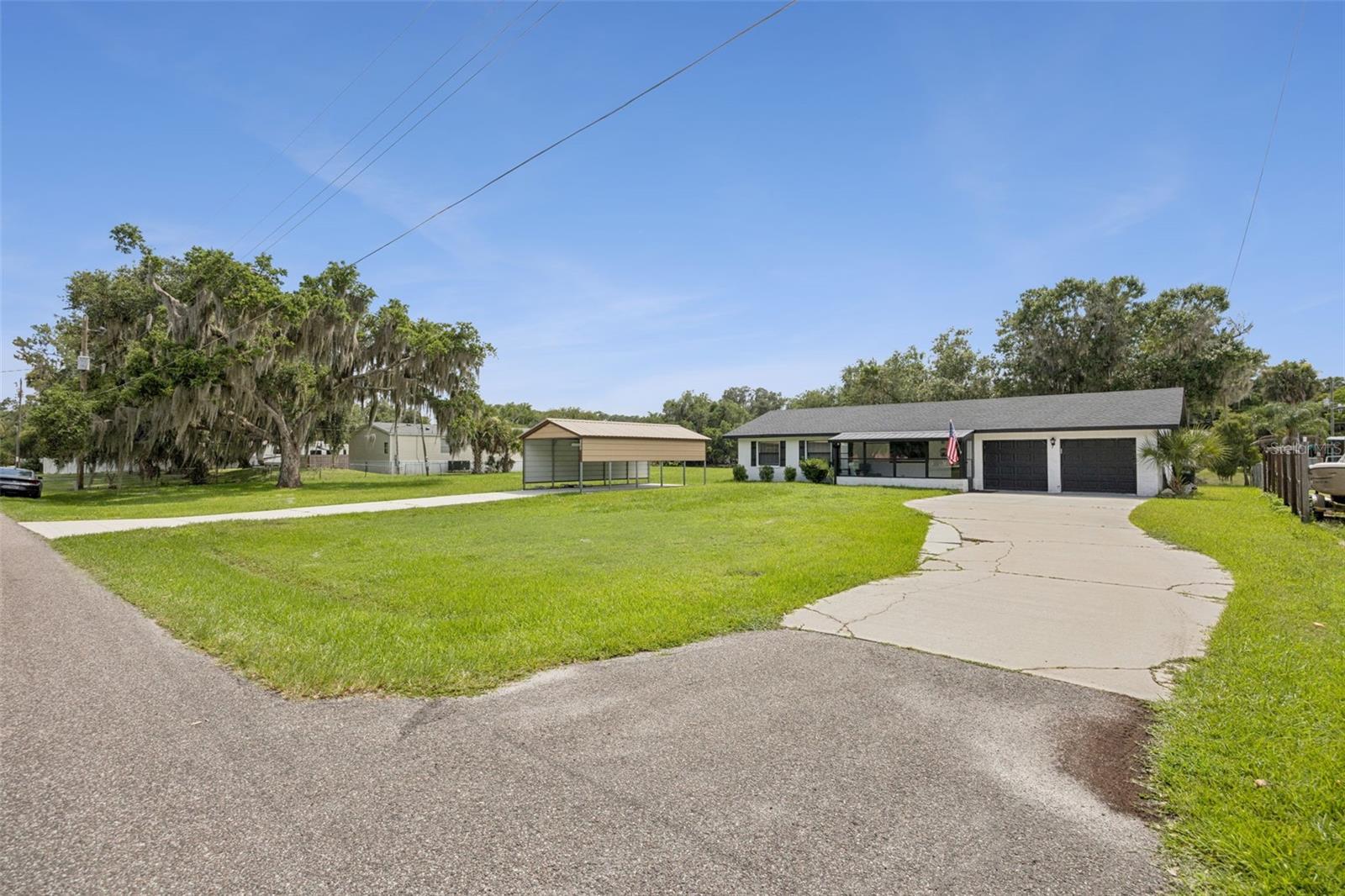 2082 SHADY LANE