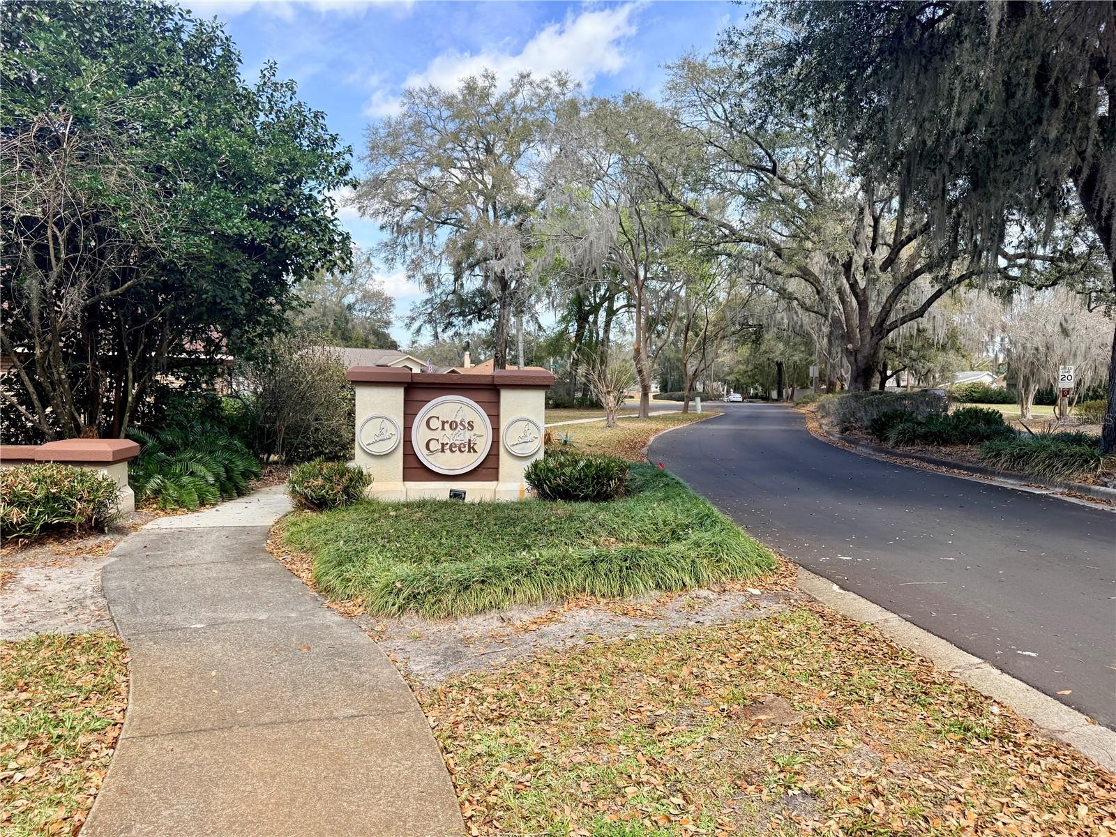 CROSS CREEK DELAND PH 01 - Residential