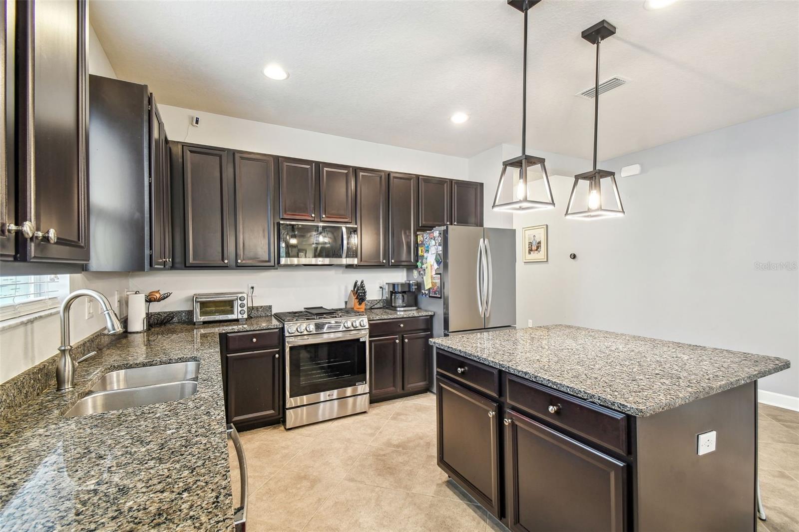 8228 SUNLIT HORIZON LANE