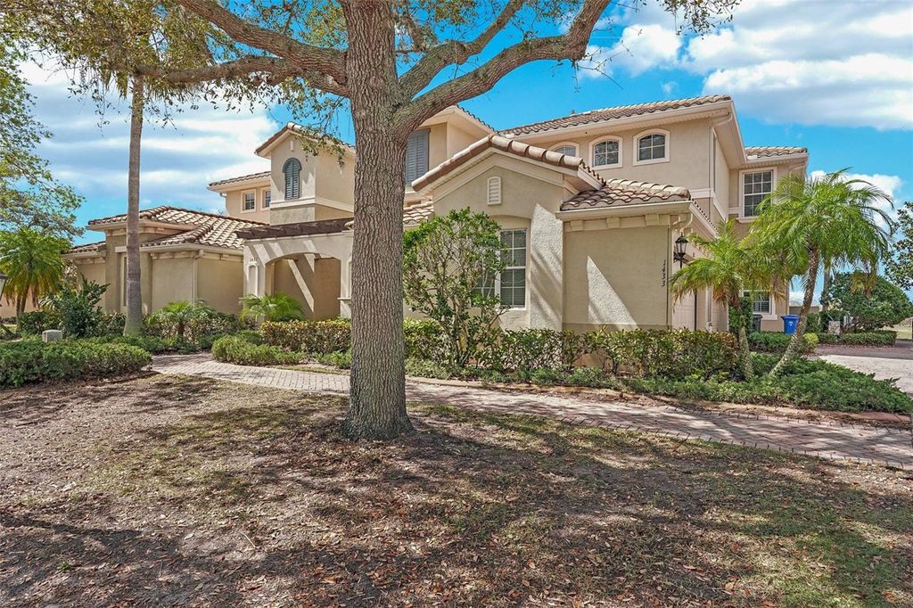Photo of 1435 Emerald Dunes Drive, Sun City Center, FL 33573 (MLS # TB8485696)