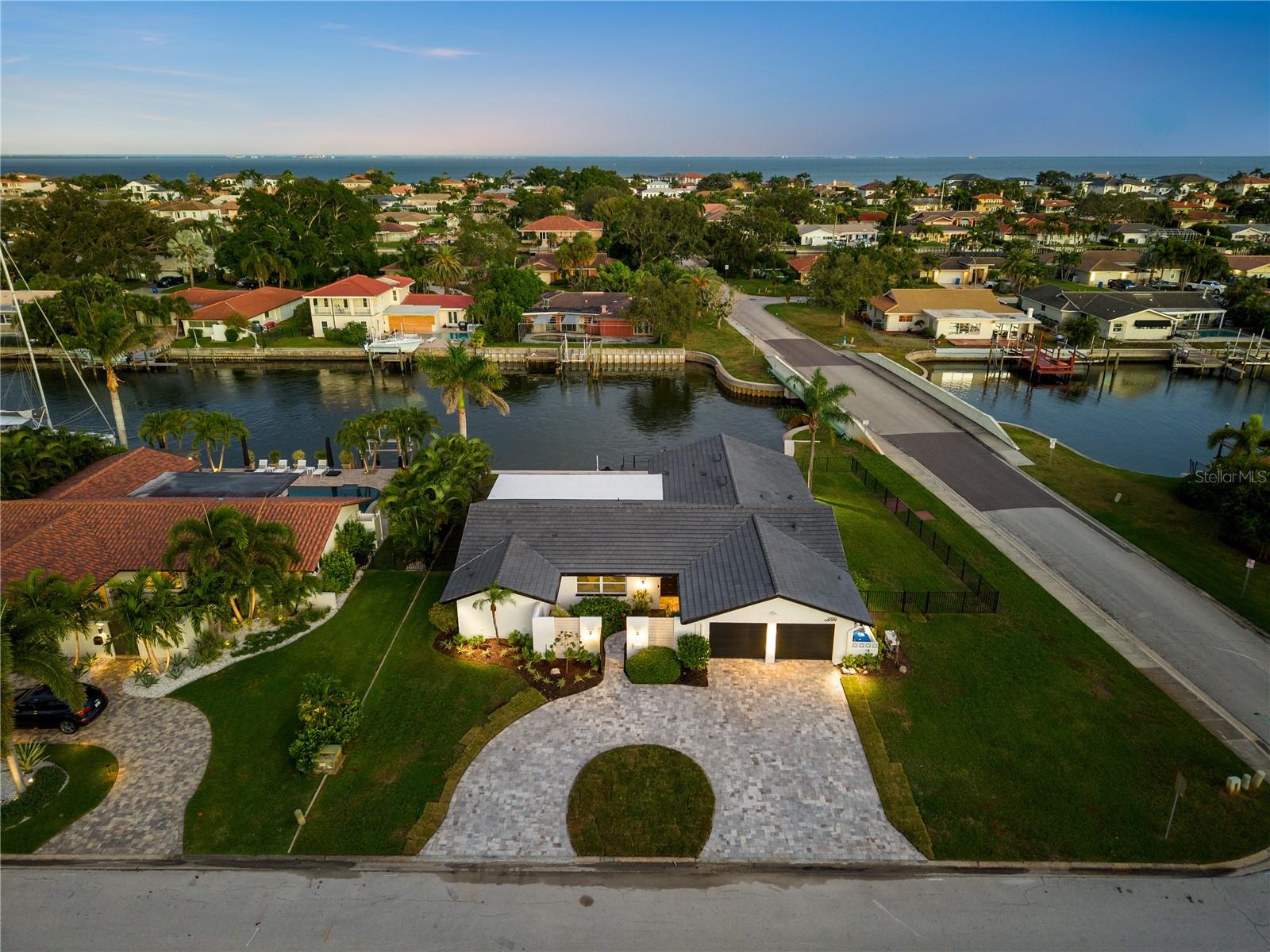 VENETIAN ISLES - Residential