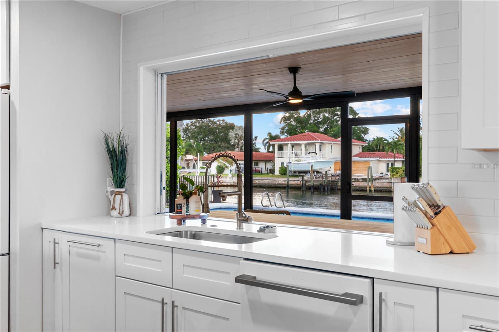 VENETIAN ISLES - Residential