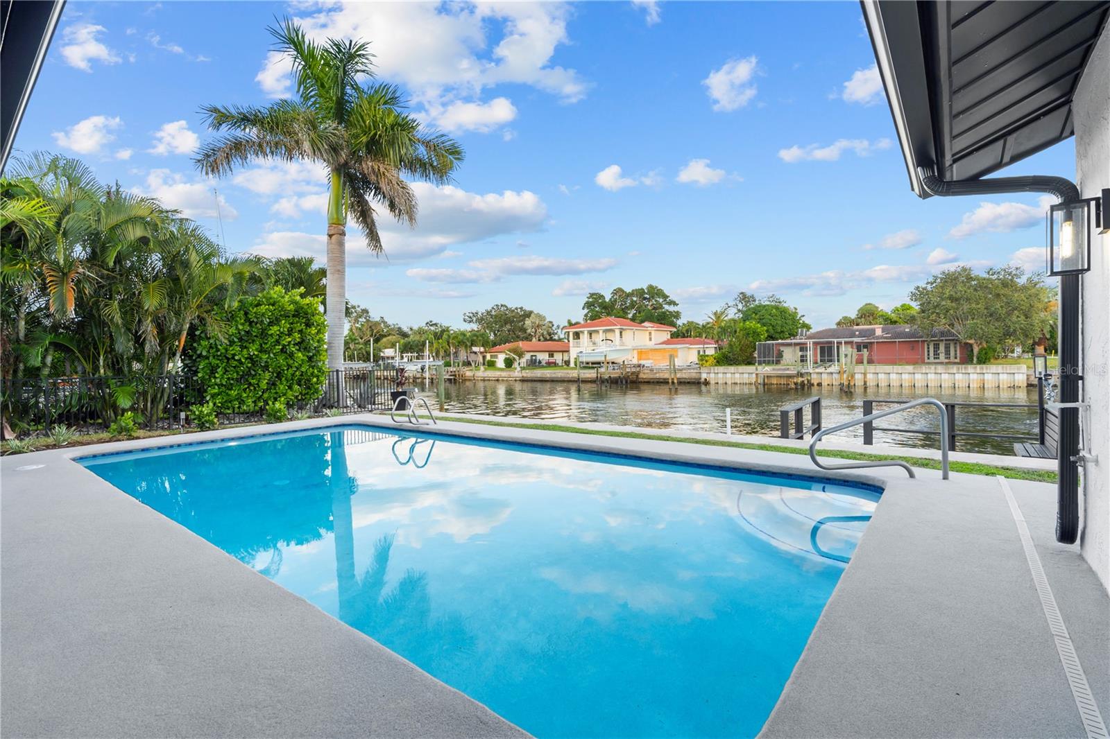 VENETIAN ISLES - Residential