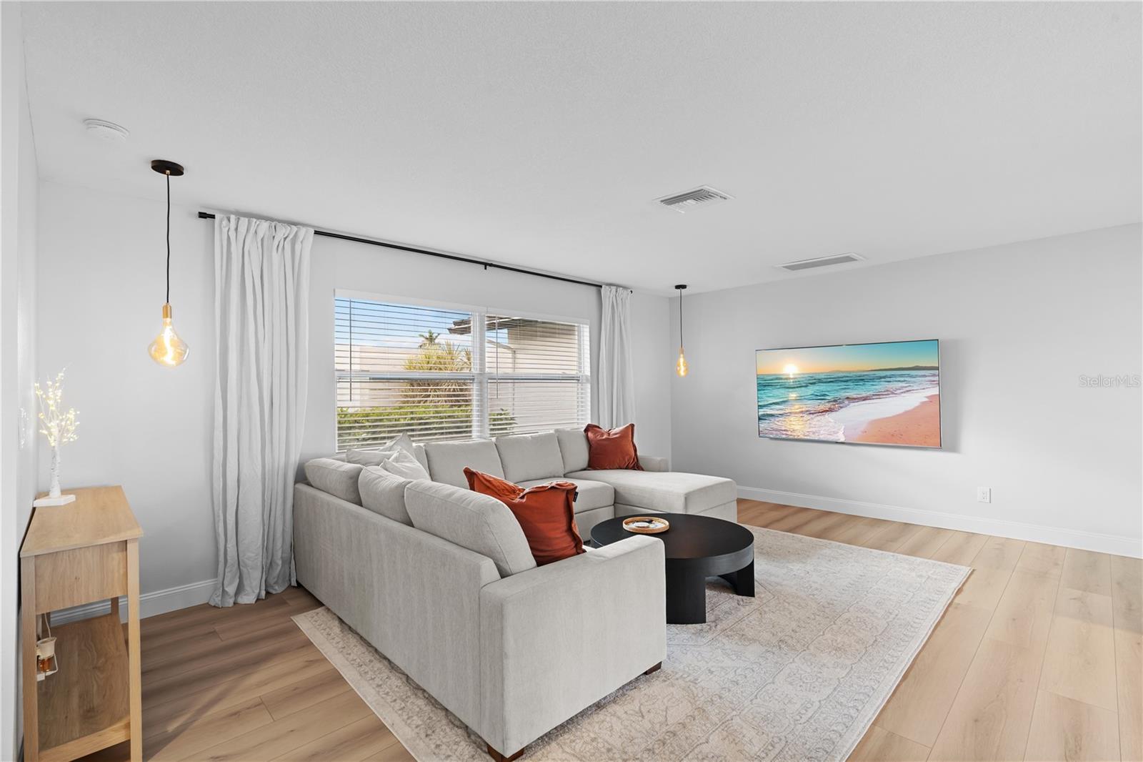 VENETIAN ISLES - Residential