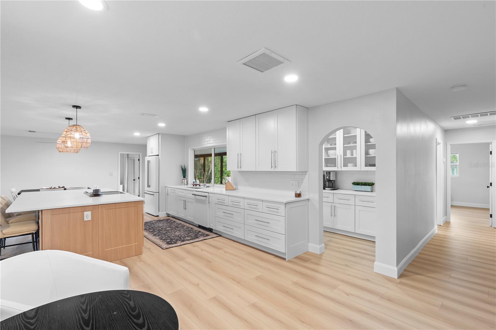 VENETIAN ISLES - Residential