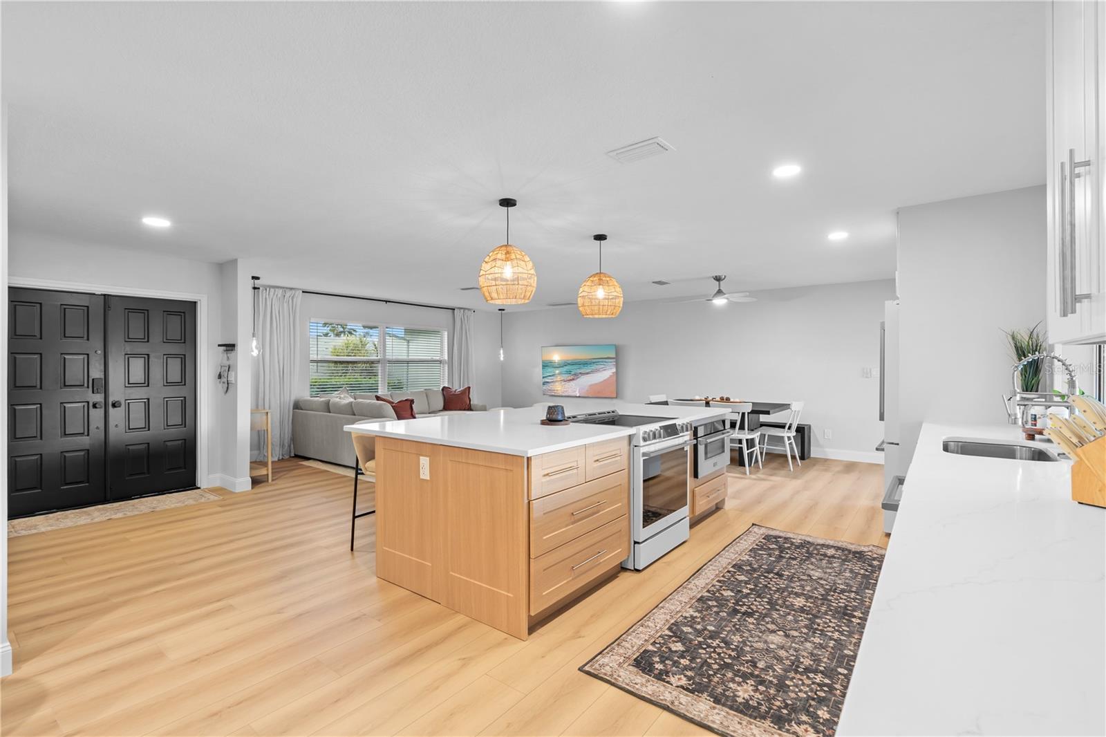 VENETIAN ISLES - Residential