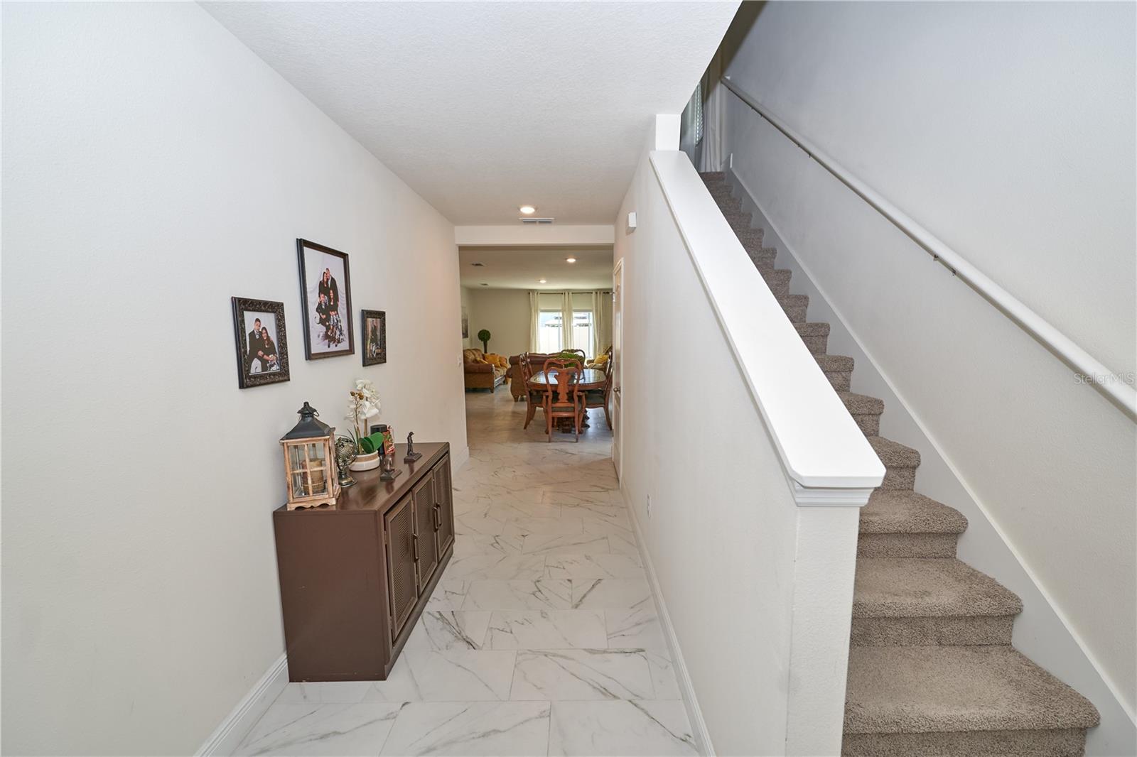 1236 BERRY LANE