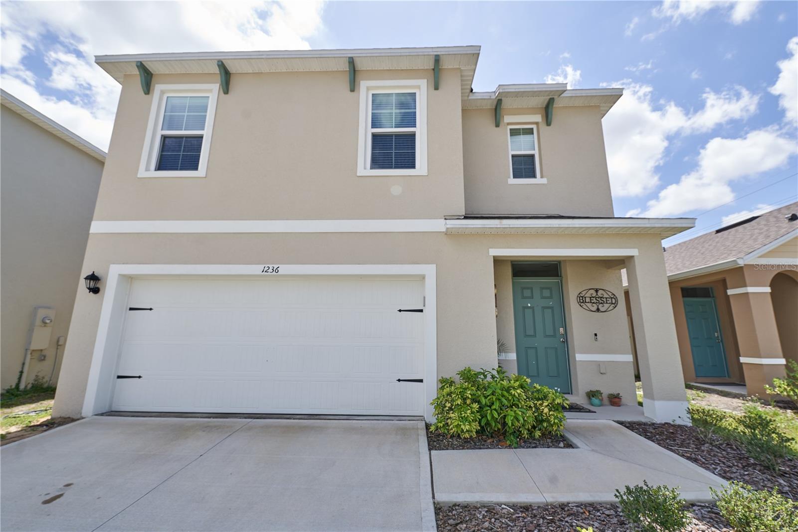 1236 BERRY LANE