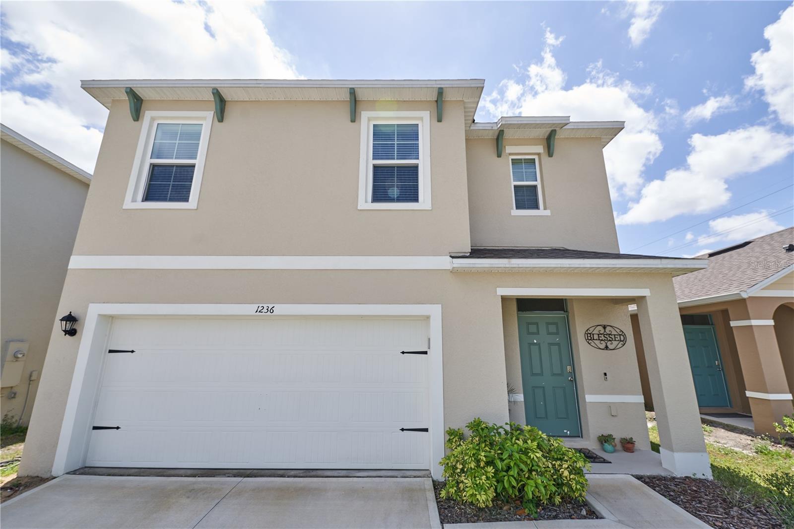 1236 BERRY LANE