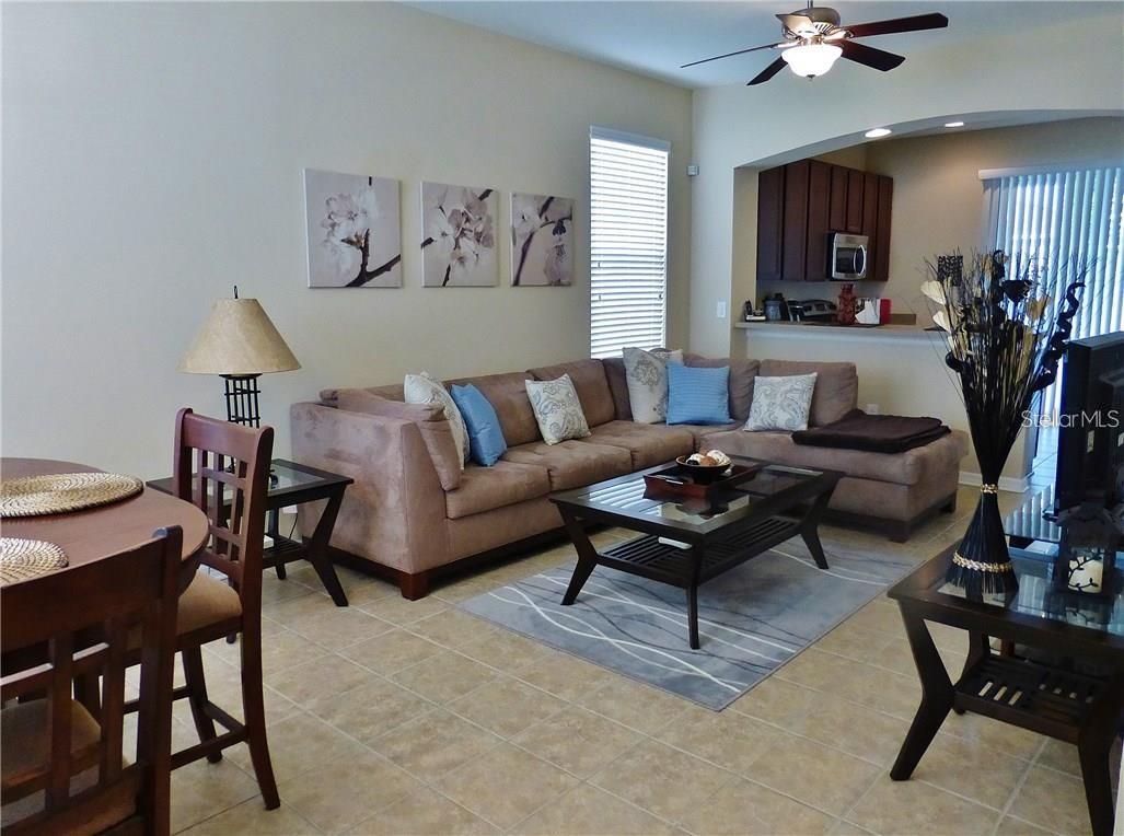 8904 RED BEECHWOOD COURT