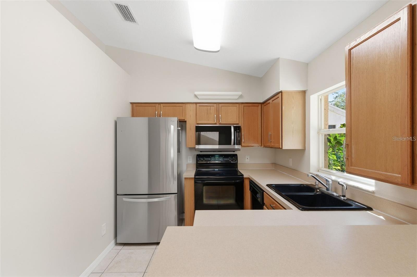8618 VILLA LARGO DRIVE