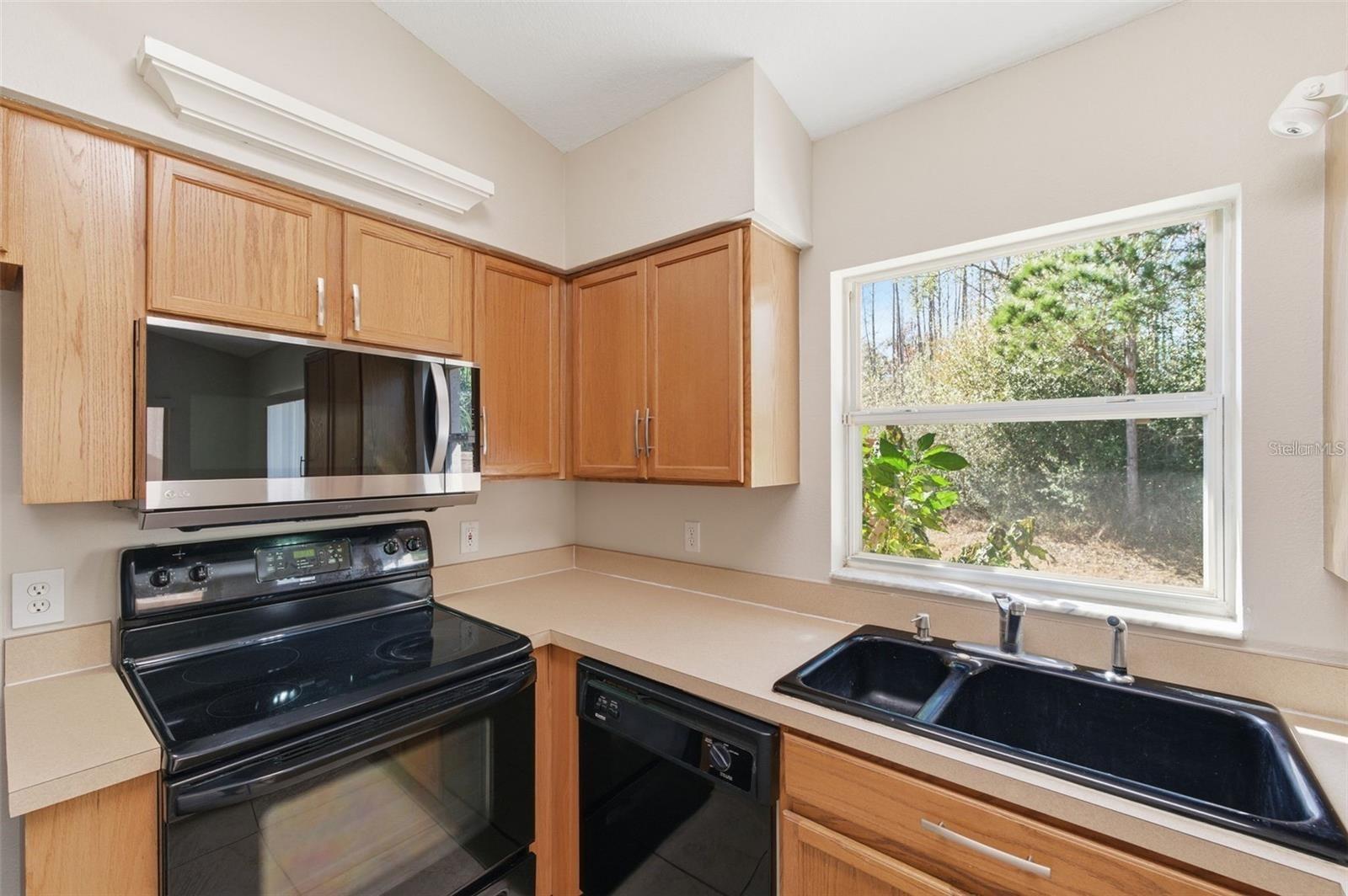 8618 VILLA LARGO DRIVE