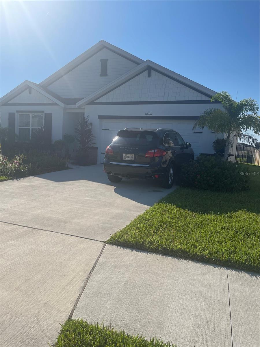 Beautiful house , 4 bedrooms 2 bath , great schools