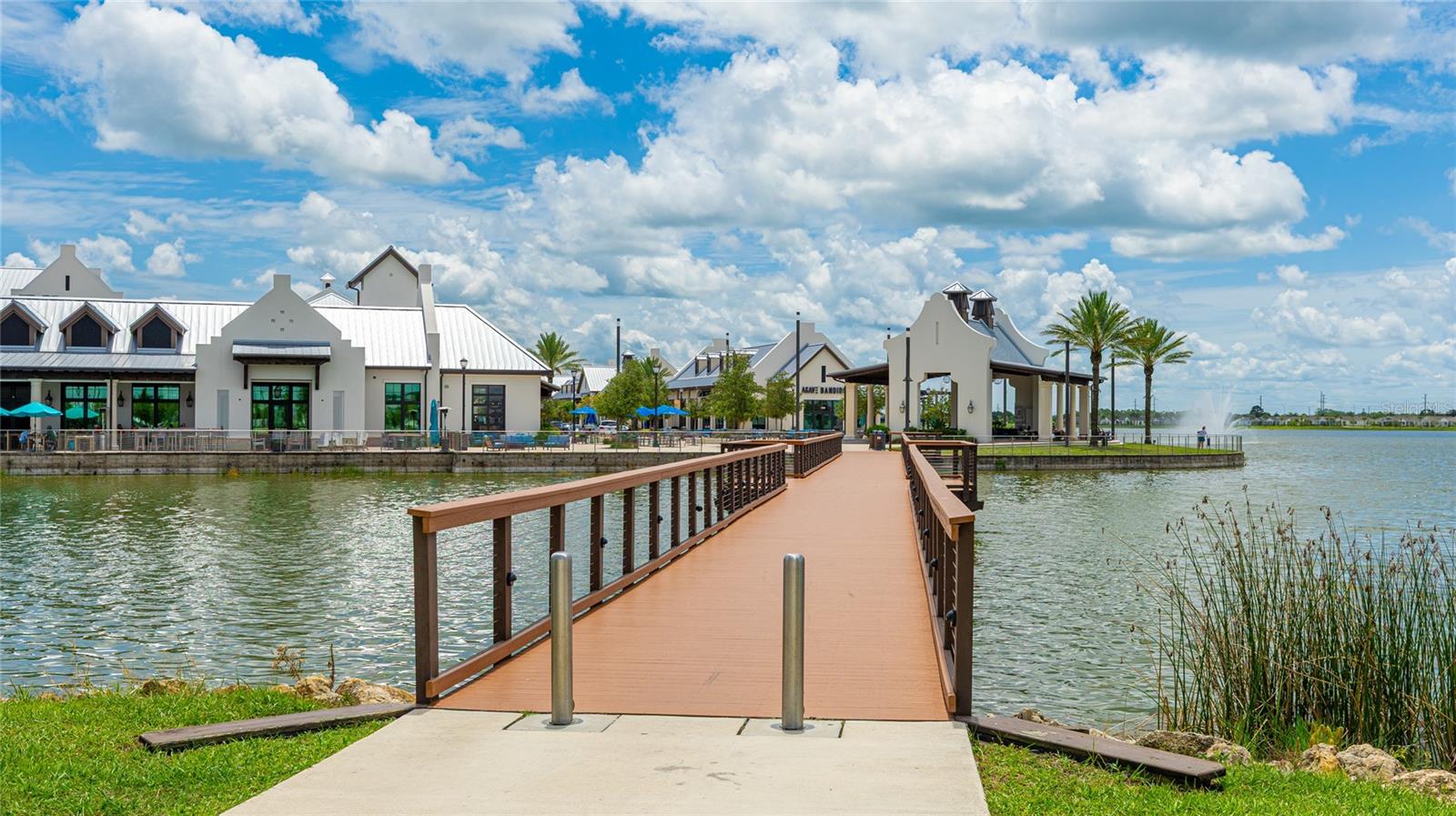 NAUTIQUE/WATERSIDE - Residential Lease